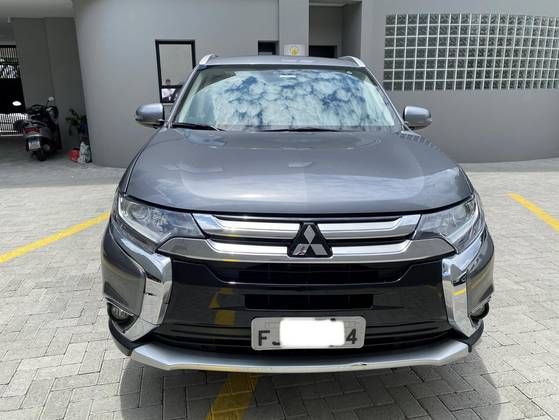 MITSUBISHI OUTLANDER 2.0 COMFORT 16V GASOLINA 4P AUTOMÁTICO MITSUBISHI OUTLANDER 2.0 COMFORT 16V GASOLINA 4P AUTOMÁTICO